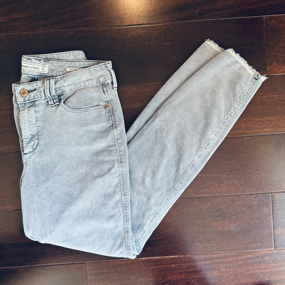Abercrombie & Fitch Light Blue Ankle Corduroys, Size 27